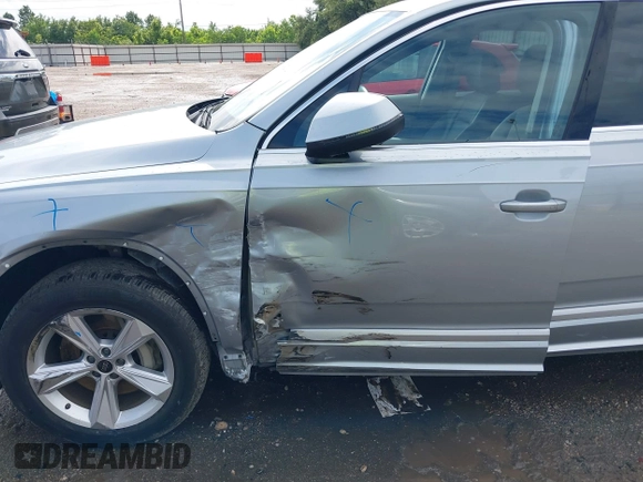 2024 Audi Q7 Premium Plus with VIN WA1LCBF76RD005112, listed as a IAAI auction lot 42692142 with 41,455 mi miles and . Bid and sale history available at DreamBid. Image 6.