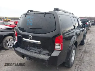 2011 Nissan Pathfinder Silver with VIN 5N1AR1NB1BC631248, listed as a IAAI auction lot 41921956 with 165,360 mi miles. Bid and sale history available at carsss.com. Image 6.