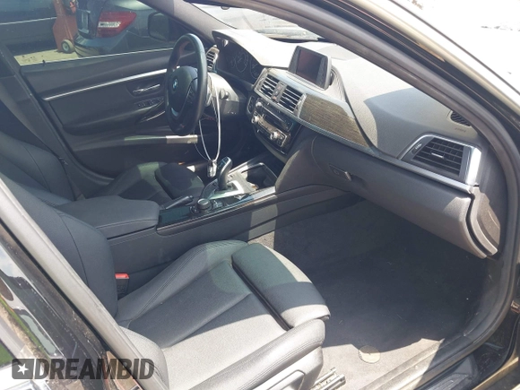 2018 BMW 3 Series 330i with VIN WBA8B9G57JNU96225, listed as a IAAI auction lot 42356264 with 71,465 mi miles and . Bid and sale history available at DreamBid. Image 5.