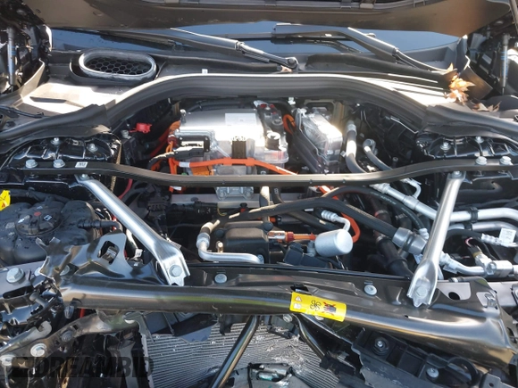 2023 BMW i7 xDrive60 z VIN WBY53EJ05PCN86100, wystawiony jako IAAI lot #40845180 z przebiegiem 4 231 mil mil oraz . Historia ofert i sprzedaży dostępna na DreamBid. Obrazek 10.