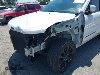 2020 Jeep Grand Cherokee Laredo E с VIN 1C4RJEAG1LC170576, выставлен на аукционе IAAI как лот 42283104 с пробегом 123 068 миль миль и . История ставок и продаж доступна на DreamBid. Изображение 6.