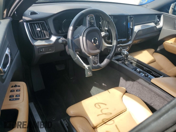 2019 Volvo XC60 Momentum with VIN LYV102DK8KB192432, listed as a Copart auction lot 64134205 with 54,919 mi miles and Salvage title. Bid and sale history available at DreamBid. Image 8.