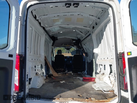 2020 Ford Transit Cargo with VIN 1FTBR1C8XLKA61080, listed as a IAAI auction lot 41191954 with 146,900 mi miles and . Bid and sale history available at DreamBid. Image 8.