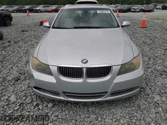 2007 BMW 3 Series 335i z VIN WBAVB73547KY60933, wystawiony jako Copart lot #53497415 z przebiegiem 174 145 mil mil oraz Szkoda całkowita • Salvage title. Historia ofert i sprzedaży dostępna na DreamBid. Obrazek 5.