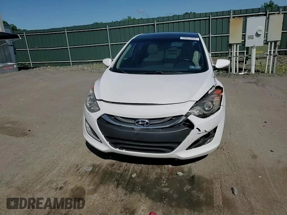 2013 Hyundai Elantra with VIN KMHD35LE9DU136571, listed as a Copart auction lot 59024955 with 105,290 mi miles and Salvage title. Bid and sale history available at DreamBid. Image 13.