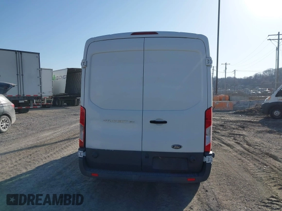 2016 Ford Transit z VIN 1FTYE2CM5GKA38451, wystawiony jako IAAI lot #41548612 z przebiegiem 185 254 mil mil oraz . Historia ofert i sprzedaży dostępna na DreamBid. Obrazek 16.