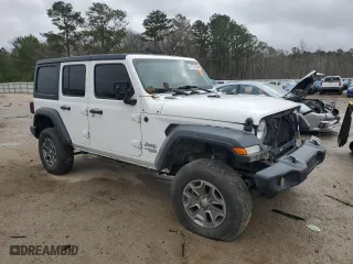 2020 Jeep Wrangler Unlimited Sport S with VIN 1C4HJXDN1LW183246, listed as a Copart auction lot 47757785 with 100,746 mi miles and Salvage Title. Bid and sale history available at carsss.com. Image 4.