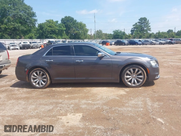 2019 Chrysler 300 Limited z VIN 2C3CCAEG8KH534284, wystawiony jako IAAI lot #42390324 z przebiegiem 99 544 mil mil oraz . Historia ofert i sprzedaży dostępna na DreamBid. Obrazek 13.