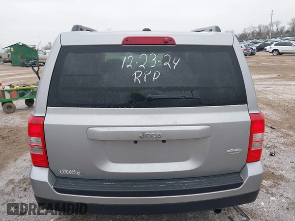 2016 Jeep Patriot High Altitude with VIN 1C4NJPFAXGD810878, listed as a IAAI auction lot 41225029 with 135,681 mi miles and . Bid and sale history available at DreamBid. Image 16.