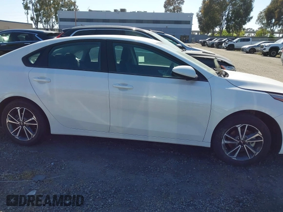 2022 Kia Forte LXS with VIN 3KPF24AD1NE474373, listed as a IAAI auction lot 41138637 with 40,651 mi miles and . Bid and sale history available at DreamBid. Image 13.