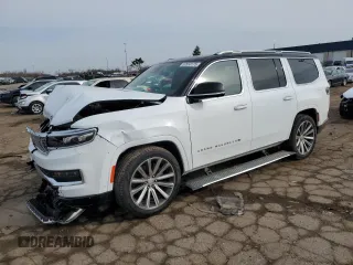 2023 Jeep Grand Wagoneer z VIN 1C4SJVEJ4PS550269, wystawiony jako Copart lot #52693175 z przebiegiem 9 915 mil mil oraz Szkoda całkowita • Salvage title. Historia ofert i sprzedaży dostępna na DreamBid. Obrazek 1.