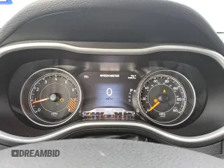 2015 Jeep Cherokee Trailhawk with VIN 1C4PJMBSXFW746138, listed as a Copart auction lot 49877985 with 86,820 mi miles and Clean Title. Bid and sale history available at carsss.com. Image 9.