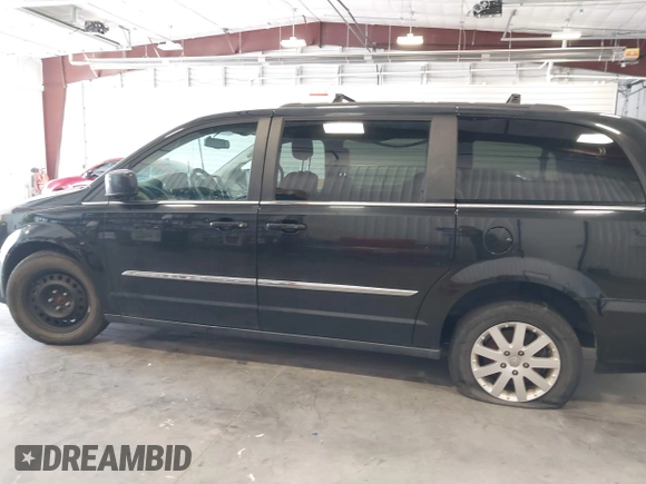 2015 Chrysler Town & Country Touring with VIN 2C4RC1BGXFR552294, listed as a IAAI auction lot 42168598 with 155,388 mi miles. Bid and sale history available at carsss.com. Image 14.