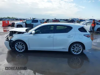 2013 Lexus CT 200h with VIN JTHKD5BH8D2164389, listed as a IAAI auction lot 42078280 with 141,300 mi miles and . Bid and sale history available at DreamBid. Image 14.