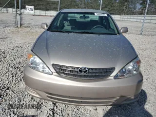 2003 Toyota Camry LE with VIN 4T1BE32K73U221744, listed as a Copart auction lot 50064175 with 218,325 mi miles and Clean Title. Bid and sale history available at DreamBid. Image 5.