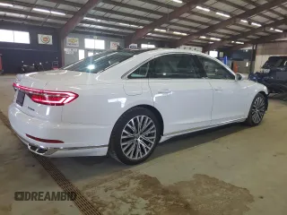 2019 Audi A8 z VIN WAU8DAF86KN005765, wystawiony jako Copart lot #56853715 z przebiegiem 32 600 mil mil oraz Szkoda całkowita • Salvage title. Historia ofert i sprzedaży dostępna na DreamBid. Obrazek 3.