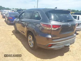 2015 Toyota Highlander Limited with VIN 5TDDKRFH0FS164173, listed as a IAAI auction lot 42323600 with 210,614 mi miles and . Bid and sale history available at DreamBid. Image 3.