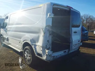 2019 Ford Transit с VIN 1FTYR1ZM1KKB01558, выставлен на аукционе IAAI как лот 41823506 с пробегом 73 250 миль миль и . История ставок и продаж доступна на DreamBid. Изображение 6.