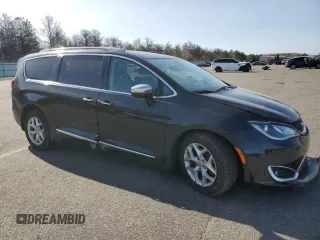 2020 Chrysler Pacifica Limited z VIN 2C4RC1GG1LR150619, wystawiony jako Copart lot #54388955 z przebiegiem 59 297 mil mil oraz Szkoda całkowita • Salvage title. Historia ofert i sprzedaży dostępna na DreamBid. Obrazek 4.