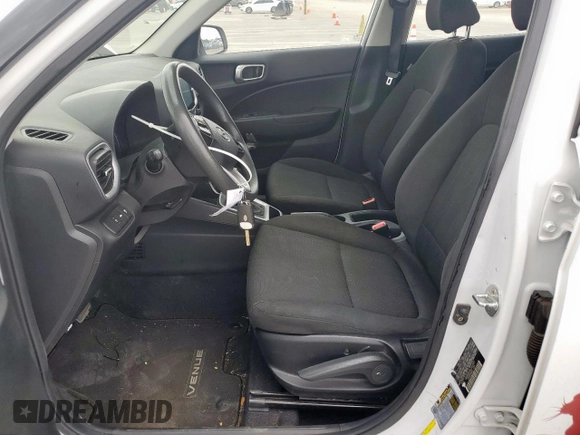 2020 Hyundai Venue SE with VIN KMHRB8A39LU037520, listed as a Copart auction lot 53607435 with 157,717 mi miles and Salvage Title. Bid and sale history available at DreamBid. Image 7.