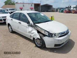 2009 Ford Focus SE with VIN 1FAHP35NX9W203482, listed as a IAAI auction lot 41870714 with 184,823 mi miles. Bid and sale history available at carsss.com. Image 1.