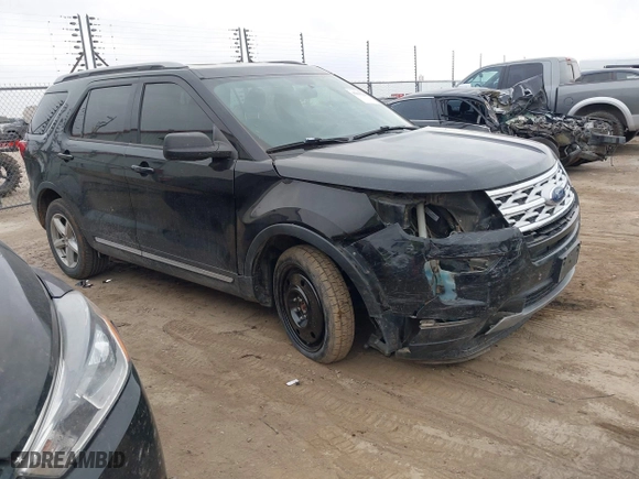 2019 Ford Explorer XLT with VIN 1FM5K7D87KGB38214, listed as a IAAI auction lot 41093334 with 114,985 mi miles. Bid and sale history available at carsss.com. Image 1.