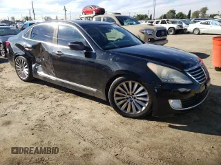 2015 Hyundai Equus Ultimate z VIN KMHGH4JH0FU096289, wystawiony jako Copart lot #66770052 z przebiegiem 310 062 mil mil oraz . Historia ofert i sprzedaży dostępna na DreamBid. Obrazek 1.
