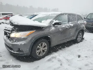 2014 Toyota Highlander XLE with VIN 5TDJKRFH2ES030900, listed as a Copart auction lot 46245735 with 97,371 mi miles and Salvage Title. Bid and sale history available at carsss.com. Image 1.