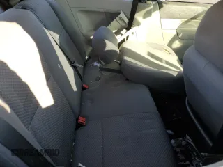 2007 Ford Focus S z VIN 1FAFP31N77W244856, wystawiony jako Copart lot #88972705 z przebiegiem Nie podano mil oraz Szkoda całkowita • Salvage title. Historia ofert i sprzedaży dostępna na DreamBid. Obrazek 10.
