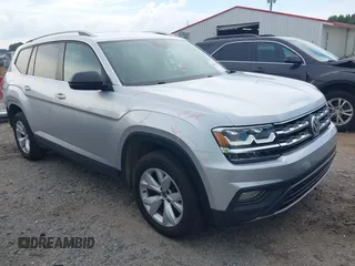 2018 Volkswagen Atlas SE z VIN 1V2DP2CA9JC597600, wystawiony jako IAAI lot #42464496 z przebiegiem 199 141 mil mil oraz . Historia ofert i sprzedaży dostępna na DreamBid. Obrazek 1.