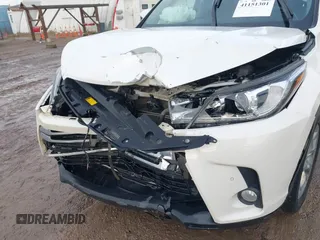 2018 Toyota Highlander Hybrid Limited with VIN 5TDDGRFH5JS047635, listed as a IAAI auction lot 41151301 with Not provided miles and . Bid and sale history available at DreamBid. Image 6.