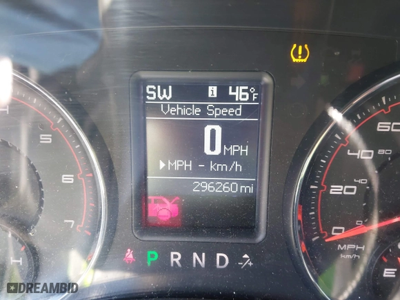 2011 Dodge Charger Road/Track with VIN 2B3CL5CTXBH524361, listed as a IAAI auction lot 41794916 with 296,260 mi miles. Bid and sale history available at carsss.com. Image 15.