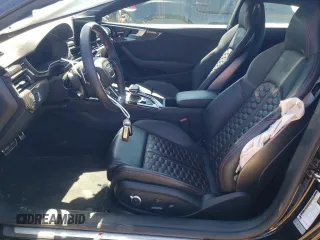 2022 Audi RS 5 z VIN WUANWAF59NA902535, wystawiony jako Copart lot #51490184 z przebiegiem 10 096 mil mil oraz . Historia ofert i sprzedaży dostępna na DreamBid. Obrazek 7.