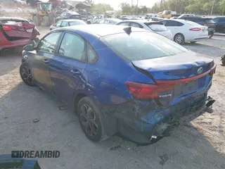 2019 Kia Forte LXS with VIN 3KPF24AD7KE031575, listed as a IAAI auction lot 41970367 with 189,353 mi miles and . Bid and sale history available at carsss.com. Image 3.