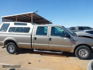 2002 Ford Super Duty F-250 XL with VIN 1FTNW20L02EA66757, listed as a IAAI auction lot 41809185 with 318,743 mi miles. Bid and sale history available at carsss.com. Image 13.