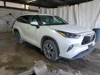 2023 Toyota Highlander L with VIN 5TDKDRBH9PS028911, listed as a Copart auction lot 62825255 with 31,721 mi miles and Salvage title. Bid and sale history available at DreamBid. Image 4.