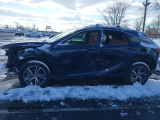 2024 Lexus RX 350 z VIN 2T2BAMCA9RC041002, wystawiony jako IAAI lot #41360795 z przebiegiem 23 908 mil mil oraz . Historia ofert i sprzedaży dostępna na DreamBid. Obrazek 14.