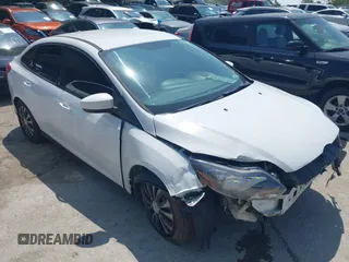 2012 Ford Focus SE z VIN 1FAHP3F24CL207735, wystawiony jako IAAI lot #42131828 z przebiegiem 170 044 mil mil oraz . Historia ofert i sprzedaży dostępna na DreamBid. Obrazek 1.