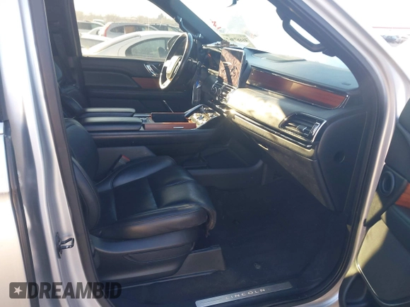2018 Lincoln Navigator с VIN 5LMJJ2NT2JEL07666, выставлен на аукционе IAAI как лот 41667467 с пробегом 92 192 миль миль и . История ставок и продаж доступна на DreamBid. Изображение 5.