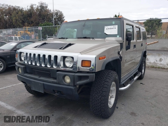 2005 Hummer H2 SUV with VIN 5GRGN23U95H129470, listed as a IAAI auction lot 42046654 with 63,489 mi miles. Bid and sale history available at carsss.com. Image 17.