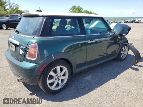 2010 MINI Hardtop z VIN WMWMF3C59ATZ21719, wystawiony jako Copart lot #56020765 z przebiegiem 96 249 mil mil oraz Szkoda całkowita • Salvage title. Historia ofert i sprzedaży dostępna na DreamBid. Obrazek 3.