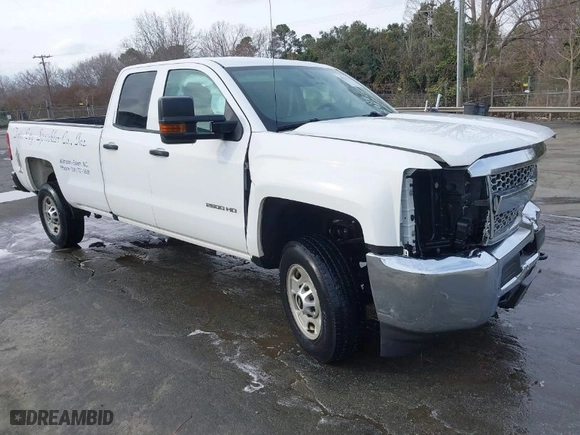 2019 Chevrolet Silverado 2500HD Work Truck with VIN 2GC2CREGXK1137979, listed as a IAAI auction lot 38536415 with 117,068 mi miles. Bid and sale history available at carsss.com. Image 1.