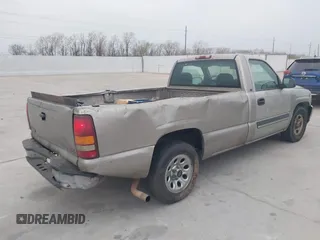 2000 GMC Sierra 1500 SL with VIN 1GTEC14VXYE393447, listed as a IAAI auction lot 41794897 with 256,993 mi miles and . Bid and sale history available at DreamBid. Image 4.
