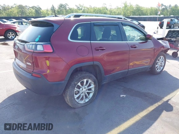 2019 Jeep Cherokee Latitude with VIN 1C4PJLCB4KD358305, listed as a IAAI auction lot 41990957 with 121,024 mi miles. Bid and sale history available at carsss.com. Image 4.