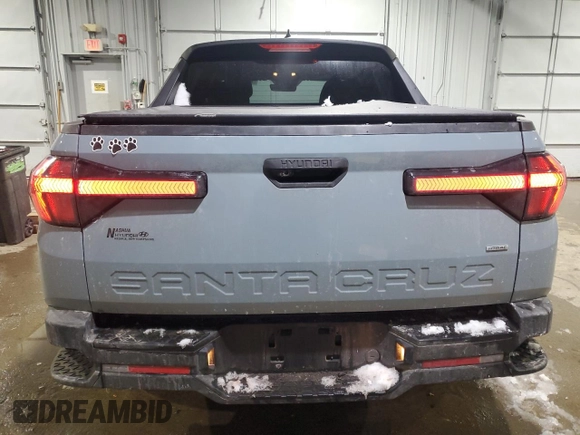 2023 Hyundai Santa Cruz SEL with VIN 5NTJBDAE6PH054563, listed as a Copart auction lot 45035535 with 27,329 mi miles and Salvage title. Bid and sale history available at DreamBid. Image 6.