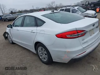 2019 Ford Fusion S with VIN 3FA6P0G72KR268355, listed as a IAAI auction lot 41514065 with 40,099 mi miles and . Bid and sale history available at DreamBid. Image 3.