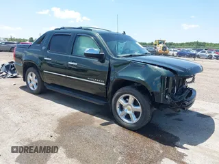 2013 Chevrolet Avalanche LTZ with VIN 3GNTKGE77DG331947, listed as a IAAI auction lot 42396775 with 119,150 mi miles and . Bid and sale history available at DreamBid. Image 1.