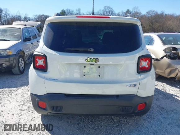 2015 Jeep Renegade Latitude with VIN ZACCJABT2FPC31041, listed as a IAAI auction lot 41626396 with 93,956 mi miles. Bid and sale history available at carsss.com. Image 16.