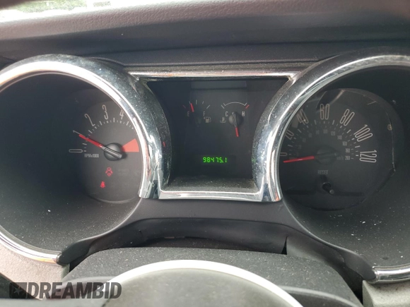 2007 Ford Mustang Deluxe with VIN 1ZVFT84N675272505, listed as a Copart auction lot 60449045 with 98,475 mi miles and Clean title. Bid and sale history available at DreamBid. Image 9.