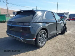 2024 Hyundai Ioniq 5 SE z VIN KM8KMDDF1RU328936, wystawiony jako IAAI lot #41983318 z przebiegiem 16 900 mil mil oraz . Historia ofert i sprzedaży dostępna na DreamBid. Obrazek 4.